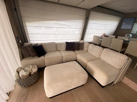 Ferretti 720 yacht 2021 2