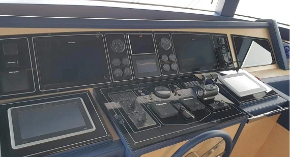 Яхта Benetti Delfino 93 2013 15