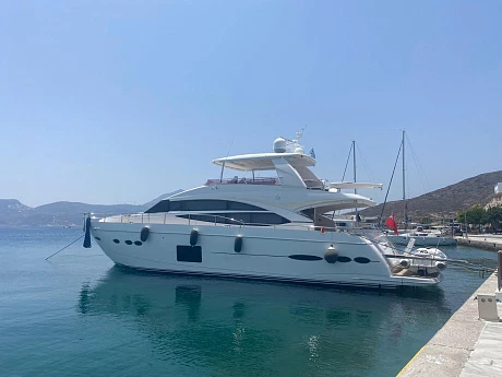 Princess Flybridge 72 yacht 2014 1