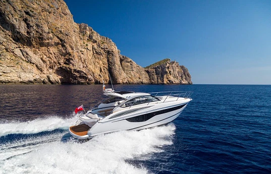 Яхта PRINCESS V40  12