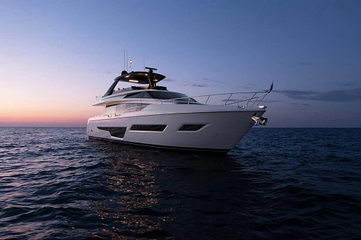 Яхта Ferretti 780 2023 4