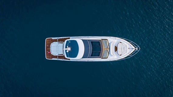 Яхта PRINCESS V55  10