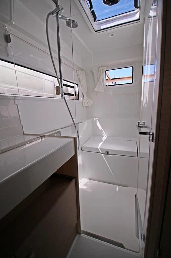 Катамараны Lagoon 43 2025 3