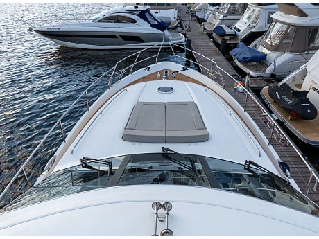 Яхта Princess 67 2008 30