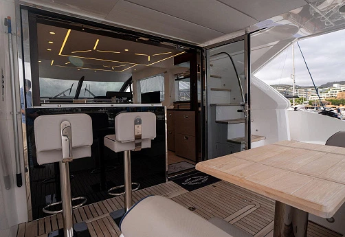 Яхта Sunseeker Manhattan 55 2022 13