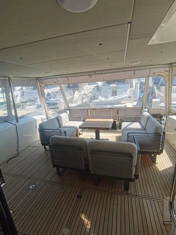 Яхта Absolute 60 Fly 2022 5