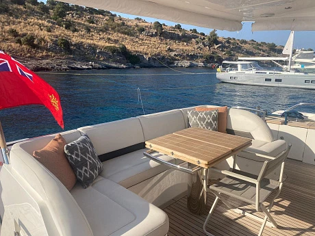 Princess Flybridge 72 yacht 2014 10