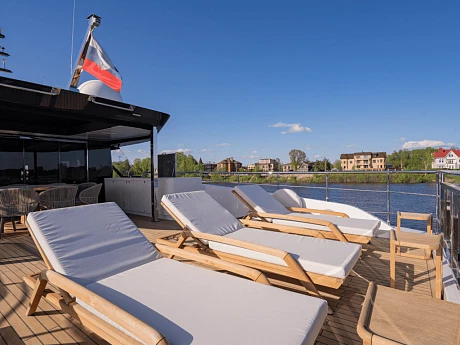 Яхта Majesty 111 2024 10