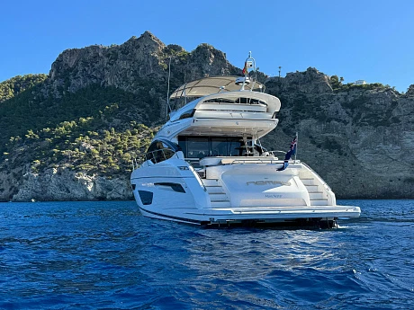 Яхта Princess S65 2018 3