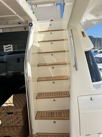 Яхта Ferretti 800 2015 7