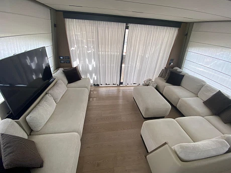 Ferretti 720 yacht 2021 5