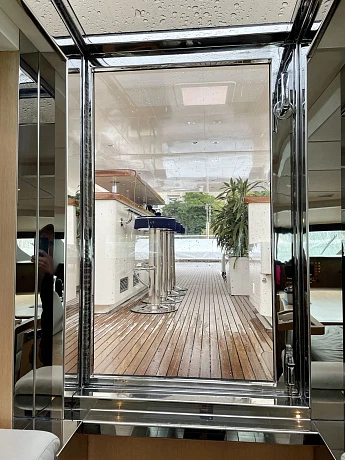 Horizon 122 yacht 2009 22