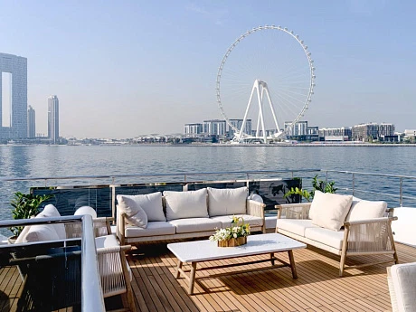 Majesty 100 Terrace yacht  17