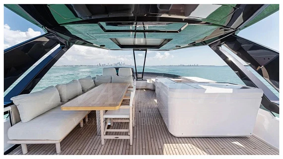 Яхта Ferretti 780 2023 9