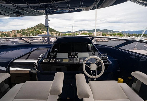 Яхта Sunseeker 116 2020 12