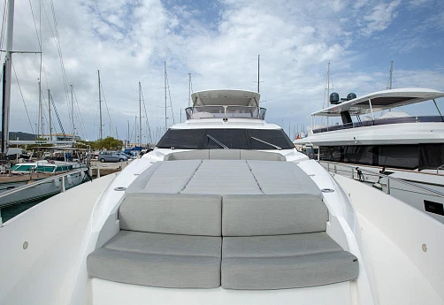 Sunseeker 75 yacht 2016 14