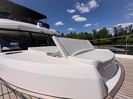 Яхта BENETEAU SWIFT TRAWLER 41 FLY 2022 6