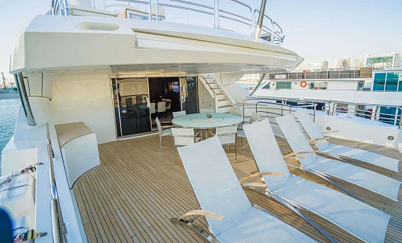 Sunseeker 131 (Lucien)