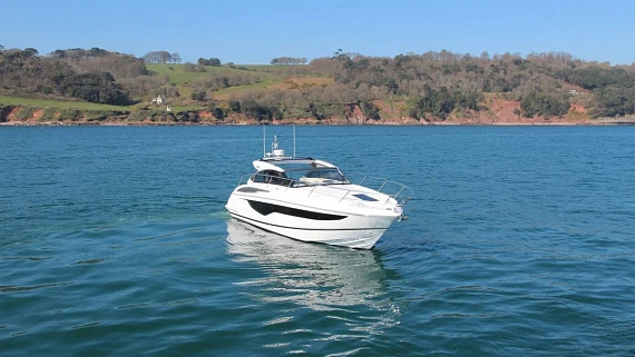 Яхта PRINCESS V40  14