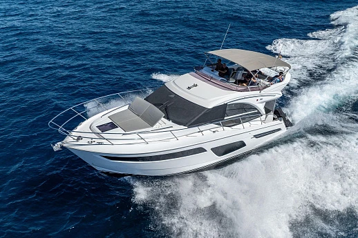 Яхта Princess F50 2021 10