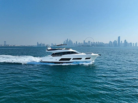 FERRETTI 670