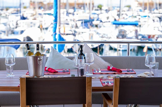 Яхта Sunseeker 86 2020 6