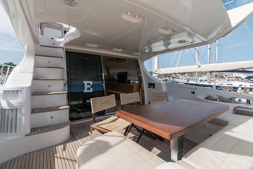 Azimut 64 yacht 2013 4