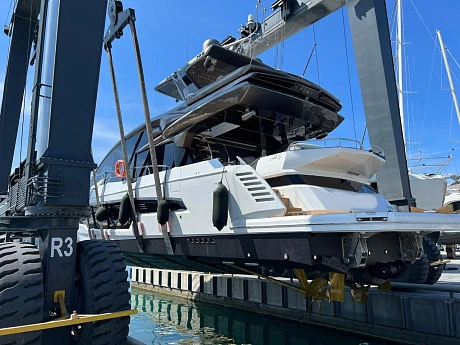 Яхта Galeon 700 Sky 2021 6