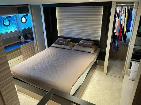 Ferretti 670 yacht 2020 8