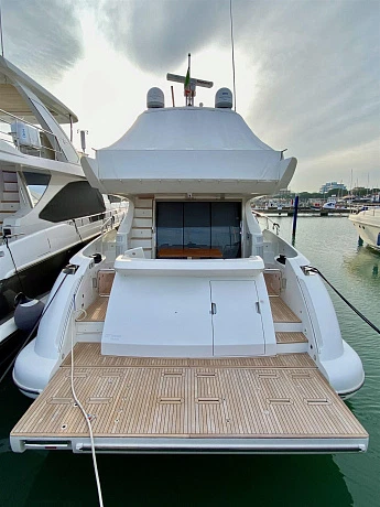 Яхта Azimut 64 Fly 2013 1