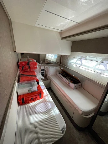 Яхта Ferretti 550 2017 8