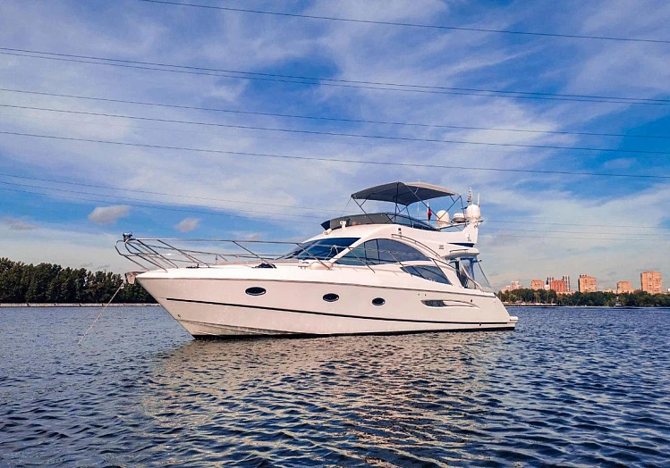 Galeon 440