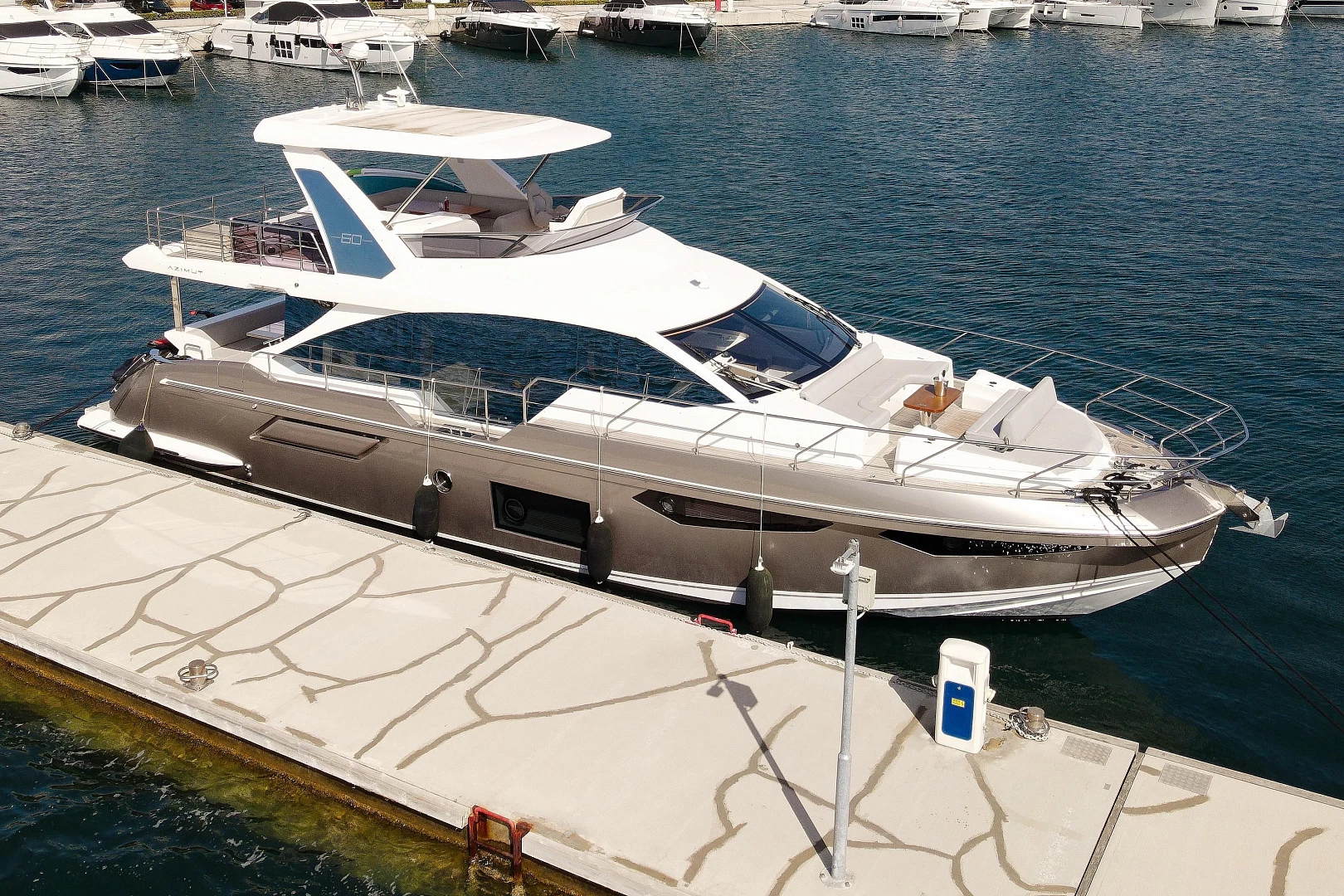 Azimut Fly 60