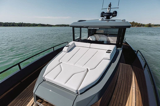 Яхта XO EXPLR 44  9