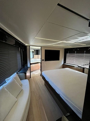 Яхта Absolute Navetta 64 2022 10