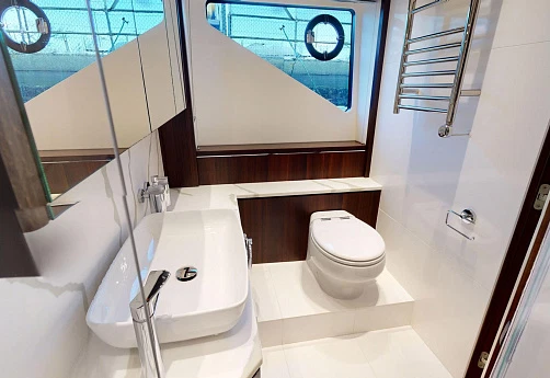 Sunseeker Predator 74 XPS Special Edition yacht 2021 13