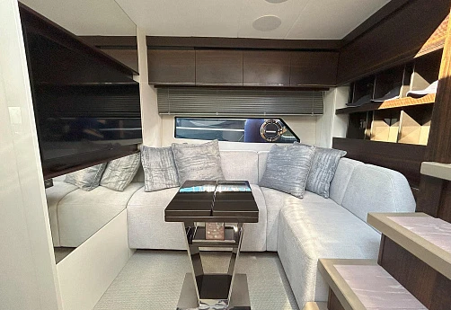 Яхта Sunseeker Predator 55 EVO 2021 12