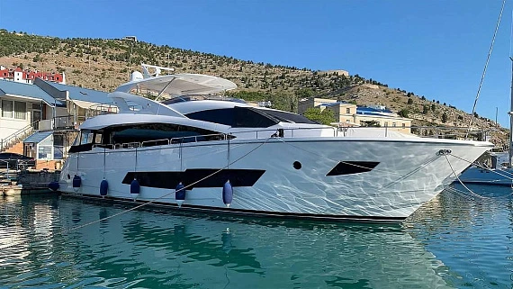 Яхта Sunseeker 86 2018 3