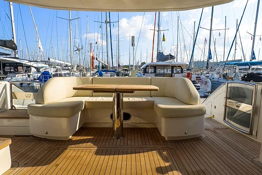 Яхта Princess 52 2017 4