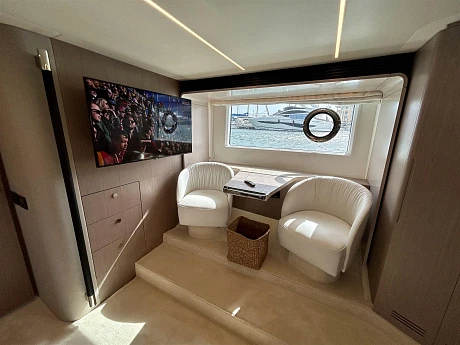 Azimut 66 Flybridge yacht 2021 14