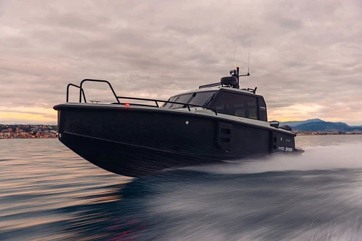 Яхта XO DFNDR 8  20