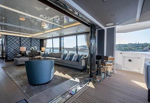 Яхта Sunseeker 90 Ocean 2022 1