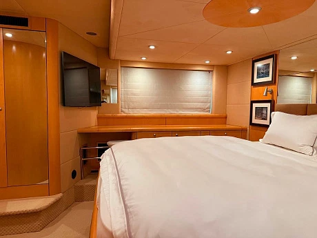 Яхта Sunseeker Predator 62 2008 20