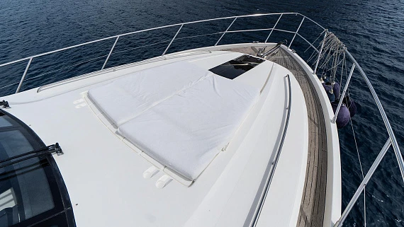 Яхта Princess 64 2012 8