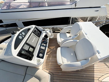 Яхта Sunseeker Manhattan 63 2011 4