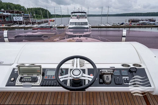 Яхта Princess 78MY 2010 8