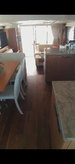 Яхта Sunseeker Manhattan 63 2012 11