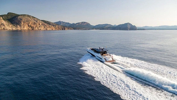 PRINCESS V65 yacht  11