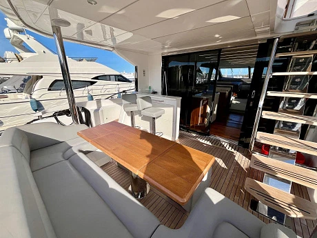 Sunseeker Manhattan 66 yacht 2018 3