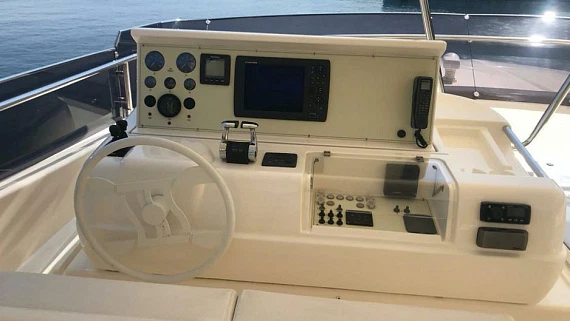 Яхта Ferretti 881 2012 9